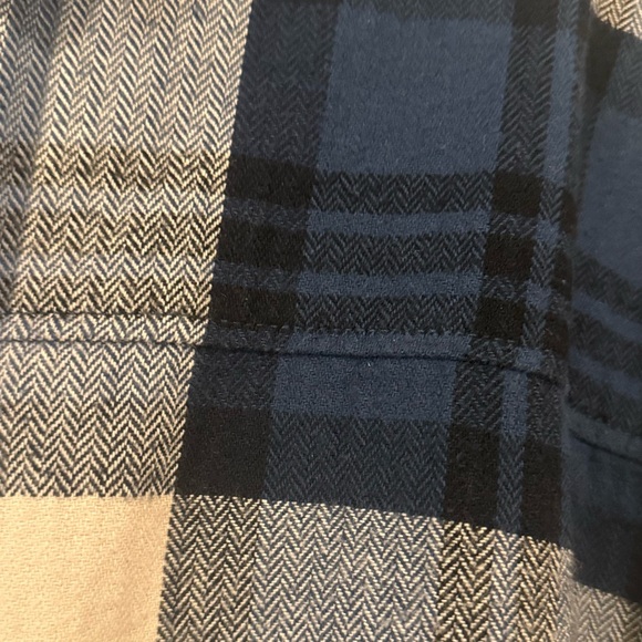 Oversized H&M Navy and Cream Plaid Flannel Shirt - Picture 3 of 8